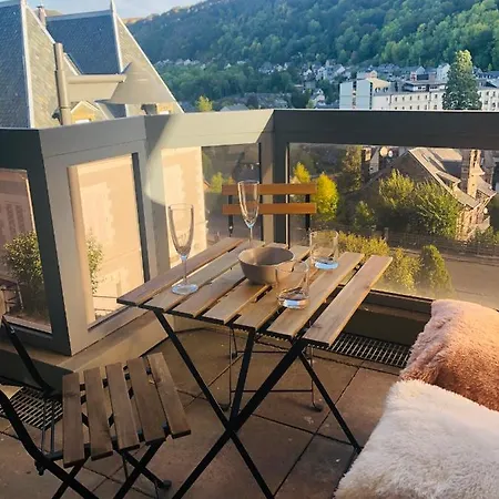 Dore Apartment *
